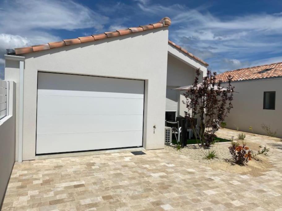 Maison Neuve Zone Coulee Verte Menant A L'Ocean Saint Gilles Croix de vie Buitenkant foto