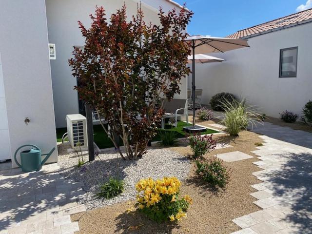 Maison Neuve Zone Coulee Verte Menant A L'Ocean Saint Gilles Croix de vie Buitenkant foto